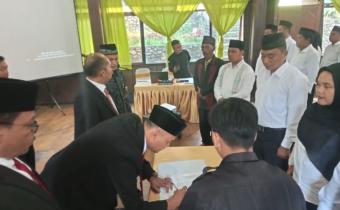 Bawaslu Kabupaten Tapanuli Selatan melantik 45 (empat puluh lima) anggota Panwaslu Kecamatan untuk Pemilihan tahun 2024 di Torsibohi Nauli Hotel, Sipirok, Sabtu (25/05/2024).